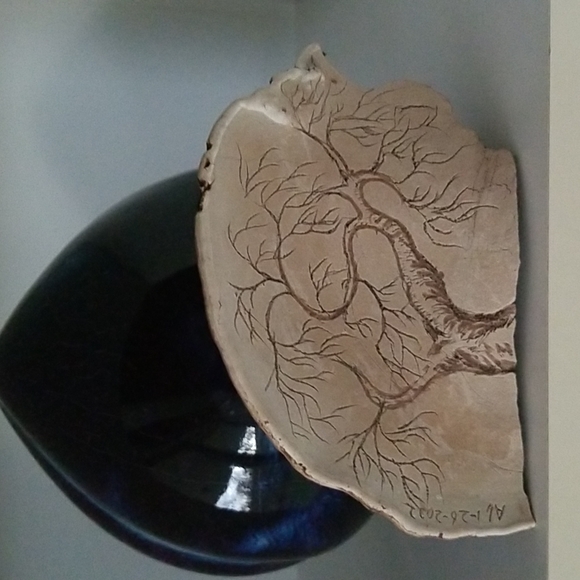 AL ART Mushroom Carving - Picture 1 of 5